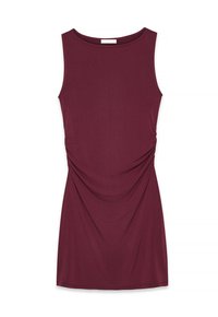 Robe sans manches en mauve avec un tissu doux et extensible. Présente des fronces sur les côtés pour ajouter de la texture et un col rond. Design simple et ajusté.