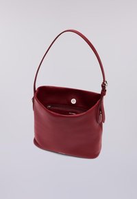 Borsa a tracolla in pelle rossa, con una sola tracolla, texture liscia, forma arrotondata e tasca interna con zip, dotata di chiusura a scatto.