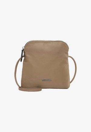 Beige quadratische Umhängetasche mit einem Reißverschluss oben und einem dünnen Riemen, mit einem kleinen metallischen "Emily & Noah"-Logo auf der Vorderseite.