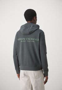 Armani Exchange Jersey con capucha - granite