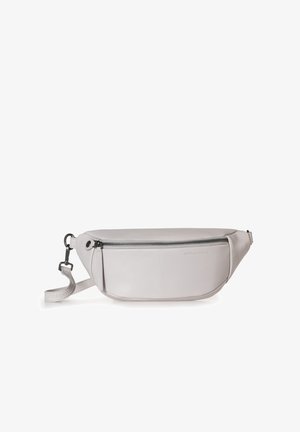 Grauer Leder Bauchtasche mit glatter Textur, ausgestattet mit einem oberen Reißverschlussverschluss und einem verstellbaren Riemen. Minimale Markenkennzeichnung auf der Vorderseite.