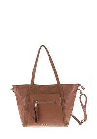Sac en cuir marron avec poignées doubles, poche zippée avant avec gland, et bandoulière amovible sur un fond blanc.