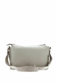 Sac bandoulière gris clair avec une texture lisse et matelassée, doté d'une fermeture éclair et d'une sangle en tissu réglable. Design simple et rectangulaire.