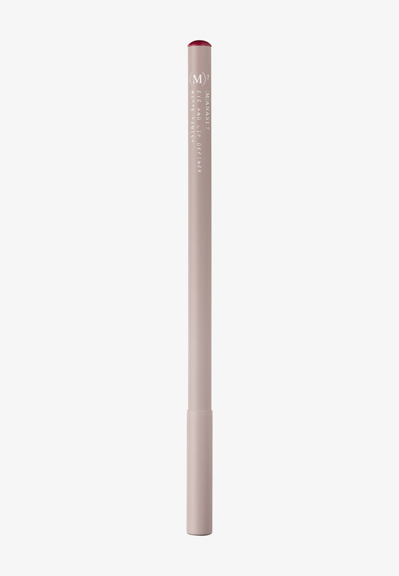 Crayon pour les yeux mat rose avec une pointe rouge ronde. Le design cylindrique présente un texte blanc minimaliste sur le corps pour l'identification du produit.
