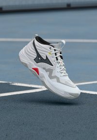 Δεν επιλέχθηκε, white/black/fiery red