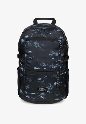Sac à dos marbré noir et gris avec deux poches zippées à l'avant, poches latérales en mesh et logo Eastpak sur la poche avant inférieure.