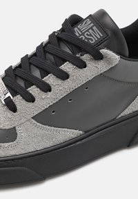 Steve Madden BRENT - Baskets basses - black/grey/multi-coloured