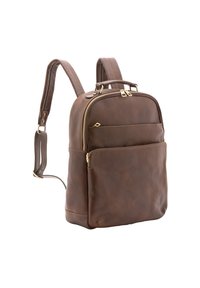 Sac à dos en cuir marron avec une forme structurée, quincaillerie en ton or, compartiments à double fermeture éclair et bretelles réglables.