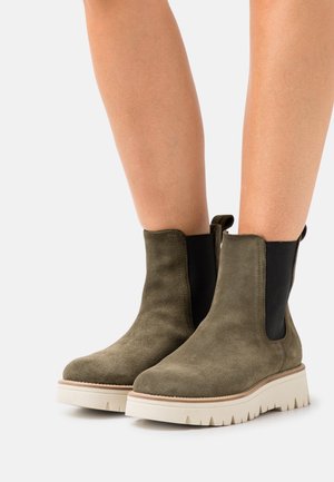 Marc O'Polo CLEO  - Platform ankle boots - oliv