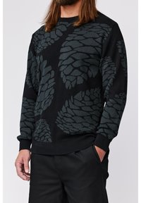 Makia Stickad tröja - black