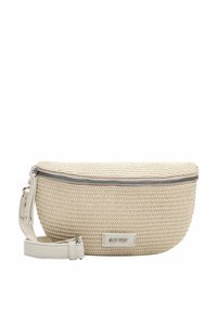 Borsa a tracolla in tessuto intrecciato beige con forma arrotondata, dettagli in pelle bianca, chiusura a zip e patch con logo sul davanti.