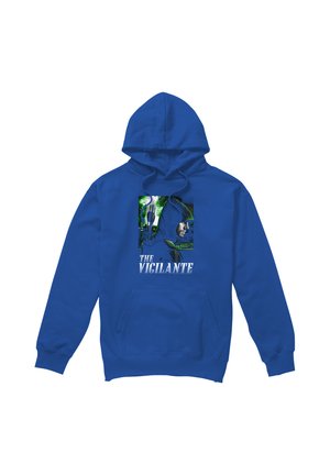 Blauer Kapuzenpullover mit einer Grafik eines Kapuzenmanns im Profil und dem Text „The Vigilante“ unter dem Bild auf der Vorderseite.
