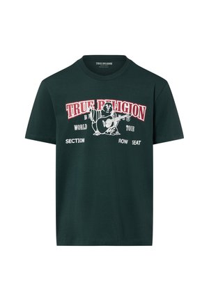 T-shirt True Religion vert foncé avec un graphique représentant une personne jouant de la guitare avec les textes "True Religion", "World Tour", "Section", "Row" et "Seat".