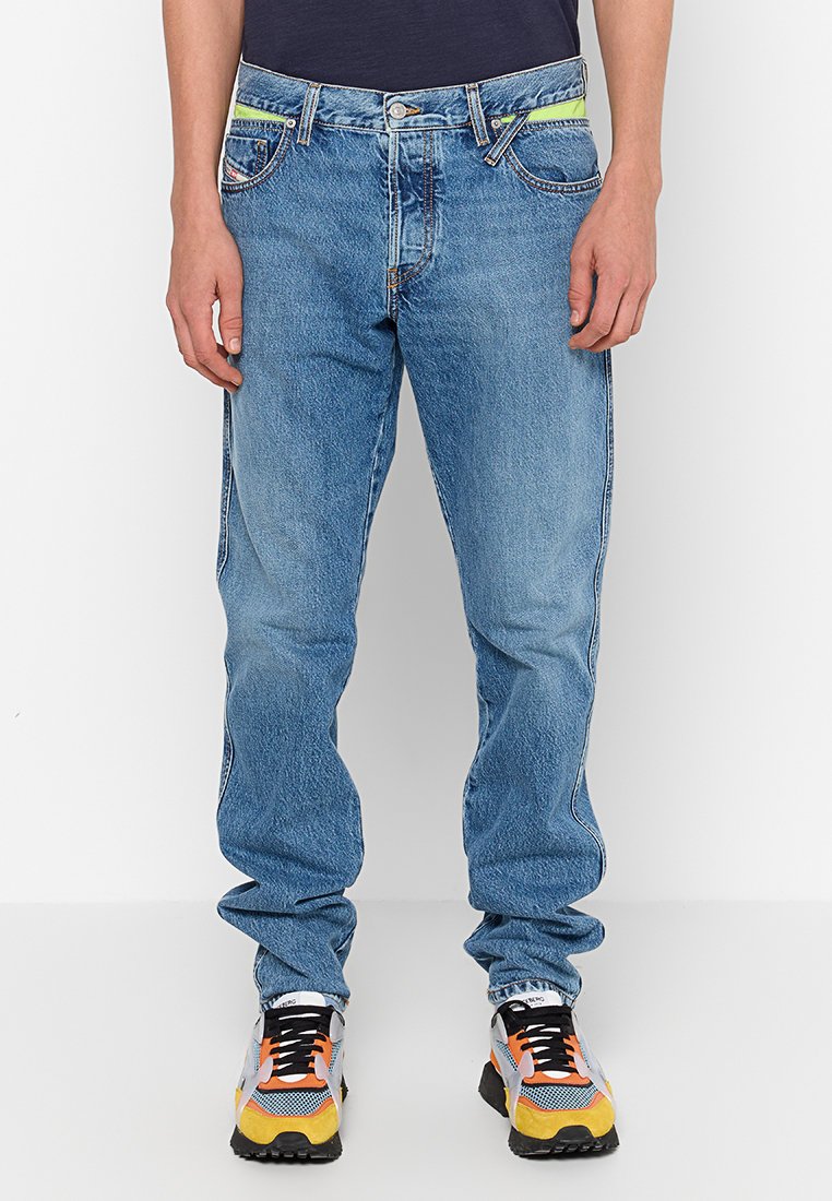 Diesel Relaxed fit jeans blauw Diesel Relaxed fit jeans blauw