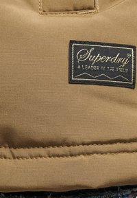 Superdry & Co EVEREST - Weste - sandstone