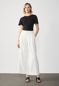 Anna Field by Zalando - 2 PACK - Tricou basic - cameo rose & black Imagine miniatură 1