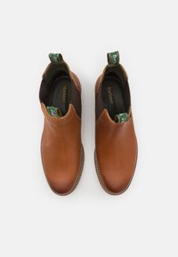 Barbour FARSLEY CHELSEA BOOT - Klasszikus bokacsizmák - whisky