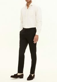 Oscar Jacobson Chino - brown elk