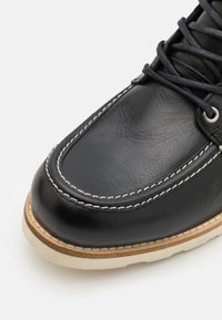 Zign Stivaletti stringati - black
