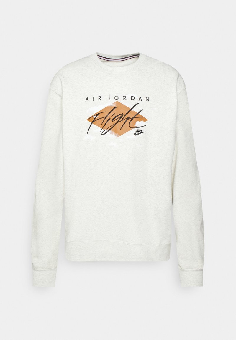 Sweat-shirt blanc à manches longues et col rond avec le texte "Air Jordan Flight" et le logo Nike sur une forme losange orange au centre devant.