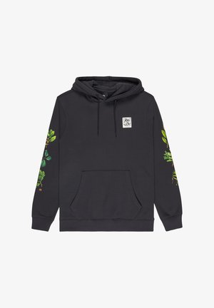 Zwarte hoodie met een voorzak, groene botanische bladerenprints op beide mouwen, en een klein wit vierkant label op de borst.