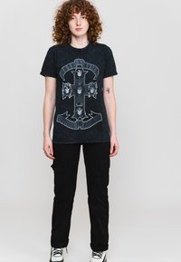 Paradiso Clothing GUNS NnROSES MONOCHROME CROSS DIP DYE  - Print T-shirt - black