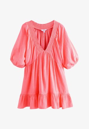 Korallenrosa kurzes Kleid mit tiefem V-Ausschnitt, gerafftem Besatz, aufgeblasenen Ellenbogenlangen Ärmeln, geraffter Taille und Rüschensaum.