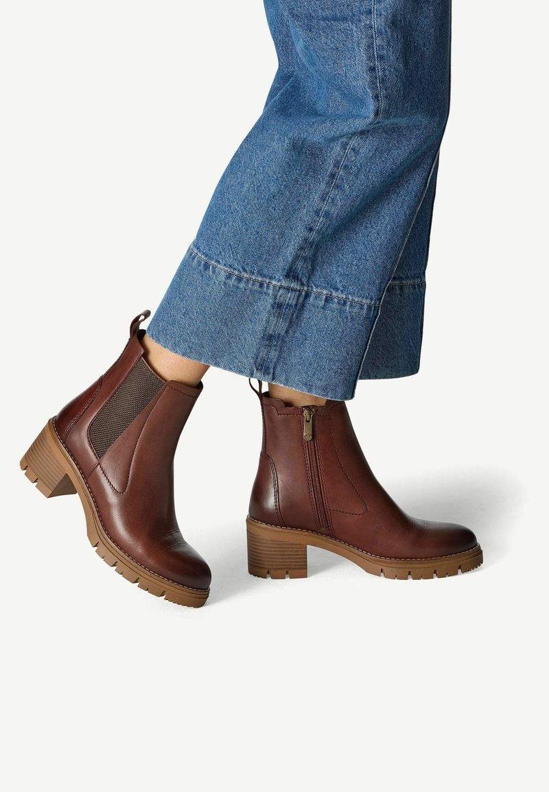 Marco Tozzi Bottines à plateau - chocolate