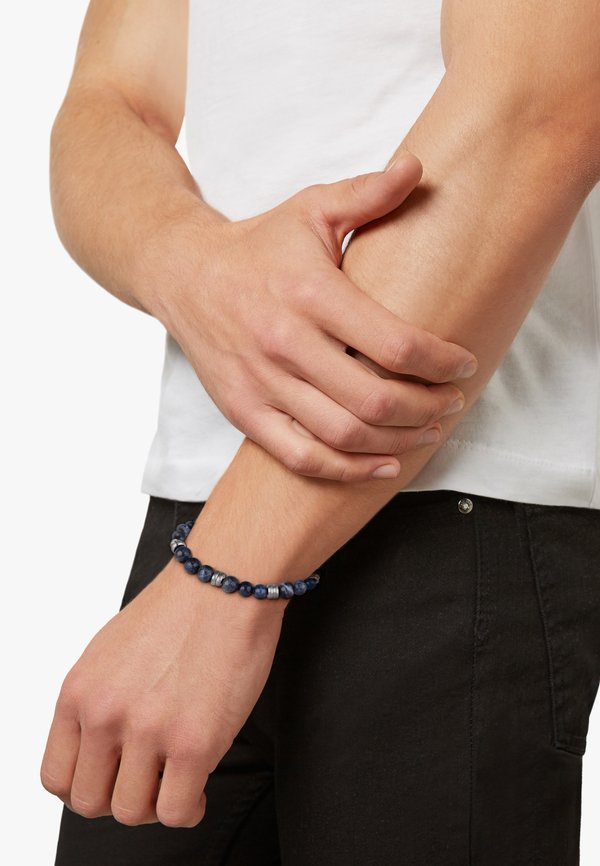 Armband - silverblå färg