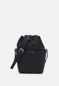 Calvin Klein MUST BUCKET  - Sac bandoulière - black