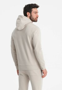 Ombre KANGAROO SET - Chándal - ash
