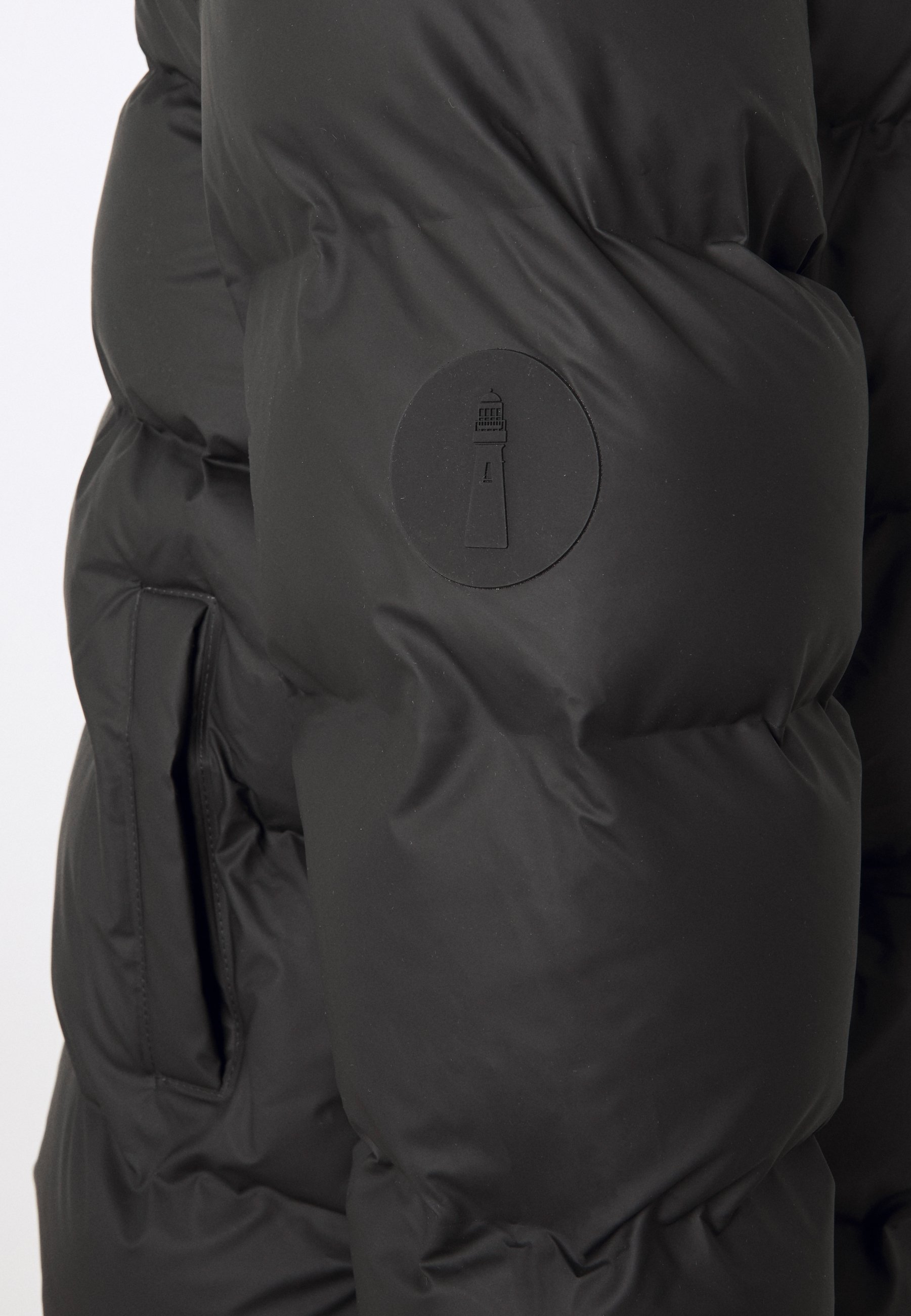 seamless puffer jacket