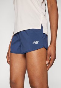New Balance ESSENTIALS SHORT - Short de sport - navy