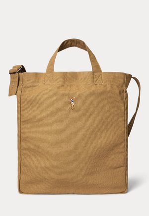 Borsa tote in tela marrone con manici corti, tracolla regolabile e piccolo logo ricamato di un giocatore di polo al centro anteriore.
