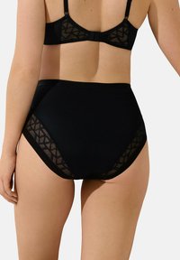 Lisca Slip - noir