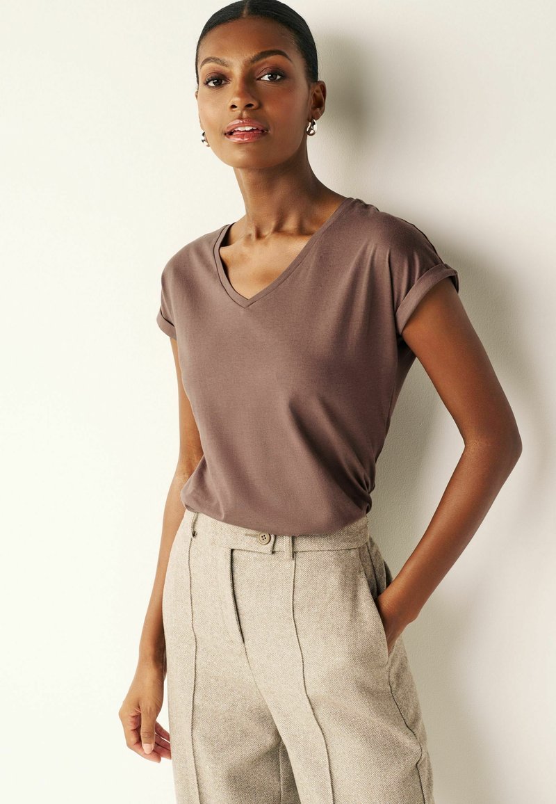 Next V-NECK RICH CAP SLEEVE - REGULAR FIT - T-shirts basic - neutral