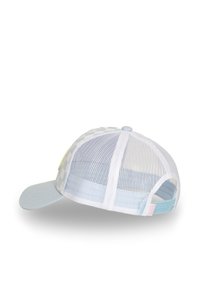 Casquette bleu clair avec un motif à carreaux, dos en maille, visière courbée et sangle réglable en plastique. Présente un petit logo accent jaune.