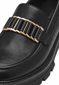 s.Oliver Čevlji brez vezalk - black