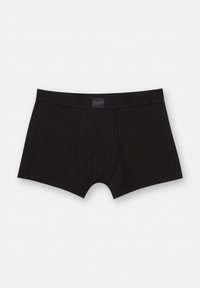 Fekete pamut boxer alsónadrág, puha elasztikus derékpánttal, középső zsebbe építve és lapos varrásokkal a sima illeszkedés érdekében.