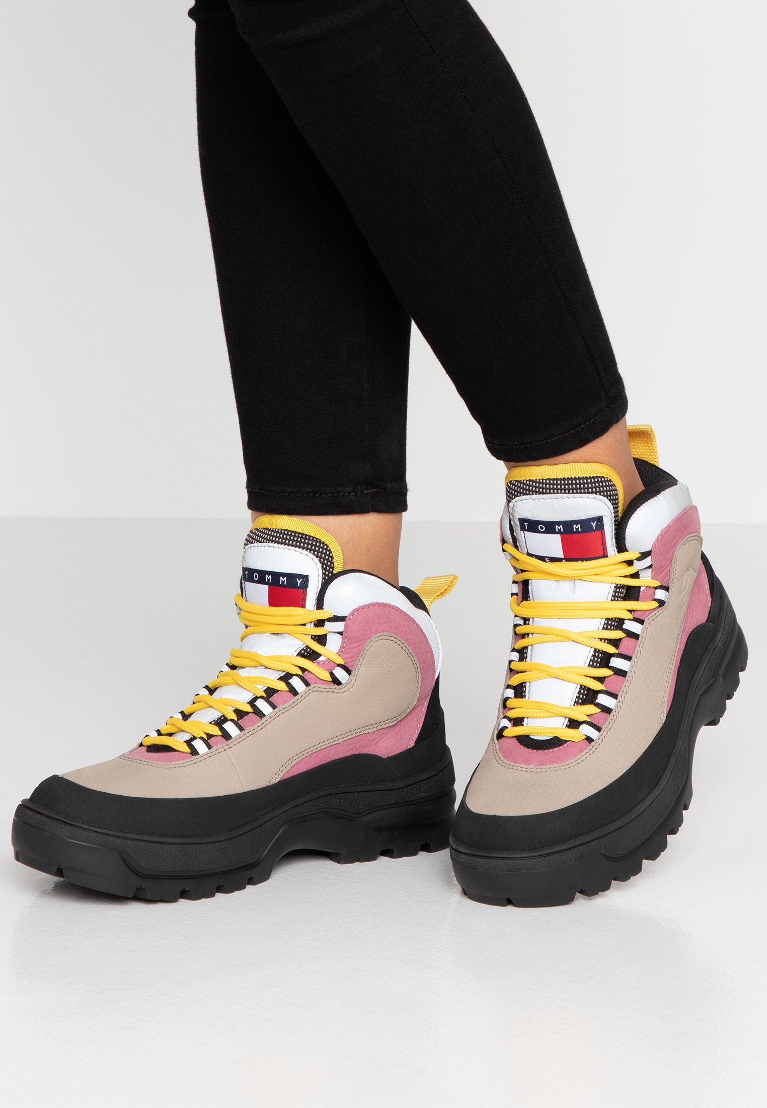 Tommy jeans trekking from the archives Clearance