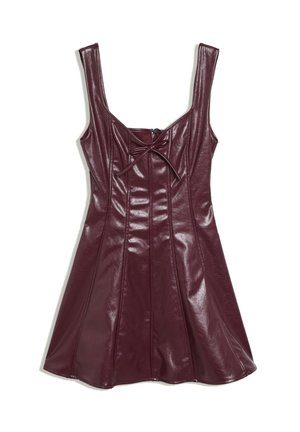 Bershka, SPAGHETTI STRAP LEATHER EFFECT SWEETHEART NECKLINE - MINI DRESS - Robe de jour - light pink