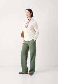 GANT C-NECK - Strickpullover - cream