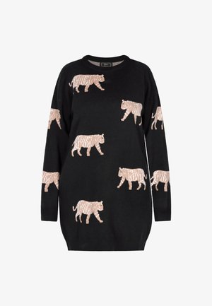 Crni pulover s svijetlosmešavim uzorcima tigra po cijeloj površini, s okruglim izrezom i dugim rukavima, izrađen od mekanog, teksturiranog materijala.