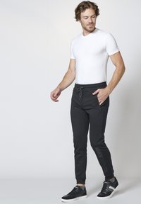 Koroshi JOGGING  - Tepláky - black