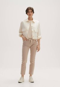 OPUS SABILA - T-shirt basic - natural glaze