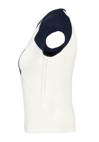 Top de manga corta color crema con cuello redondo azul marino y textura acanalada. Presenta una forma ajustada y detalle en la costura lateral.