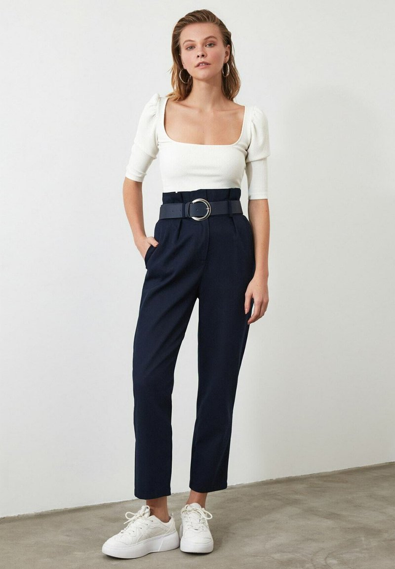 Trendyol Broek donkerblauw Trendyol Broek donkerblauw