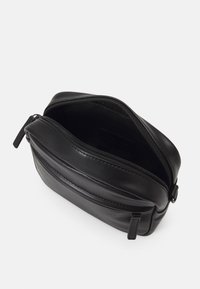 Pier One UNISEX - Borsa a tracolla - black