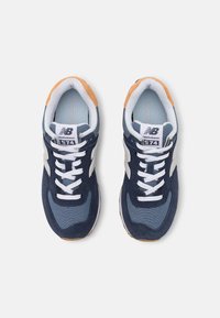 New Balance WL574 - Sapatilhas - natural/indigo