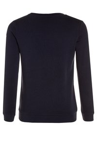 Felpa blu navy, maniche lunghe, collo a giro, realizzata in morbido cotone misto, polsini e orlo a costine, texture liscia, senza modelli o dettagli visibili.